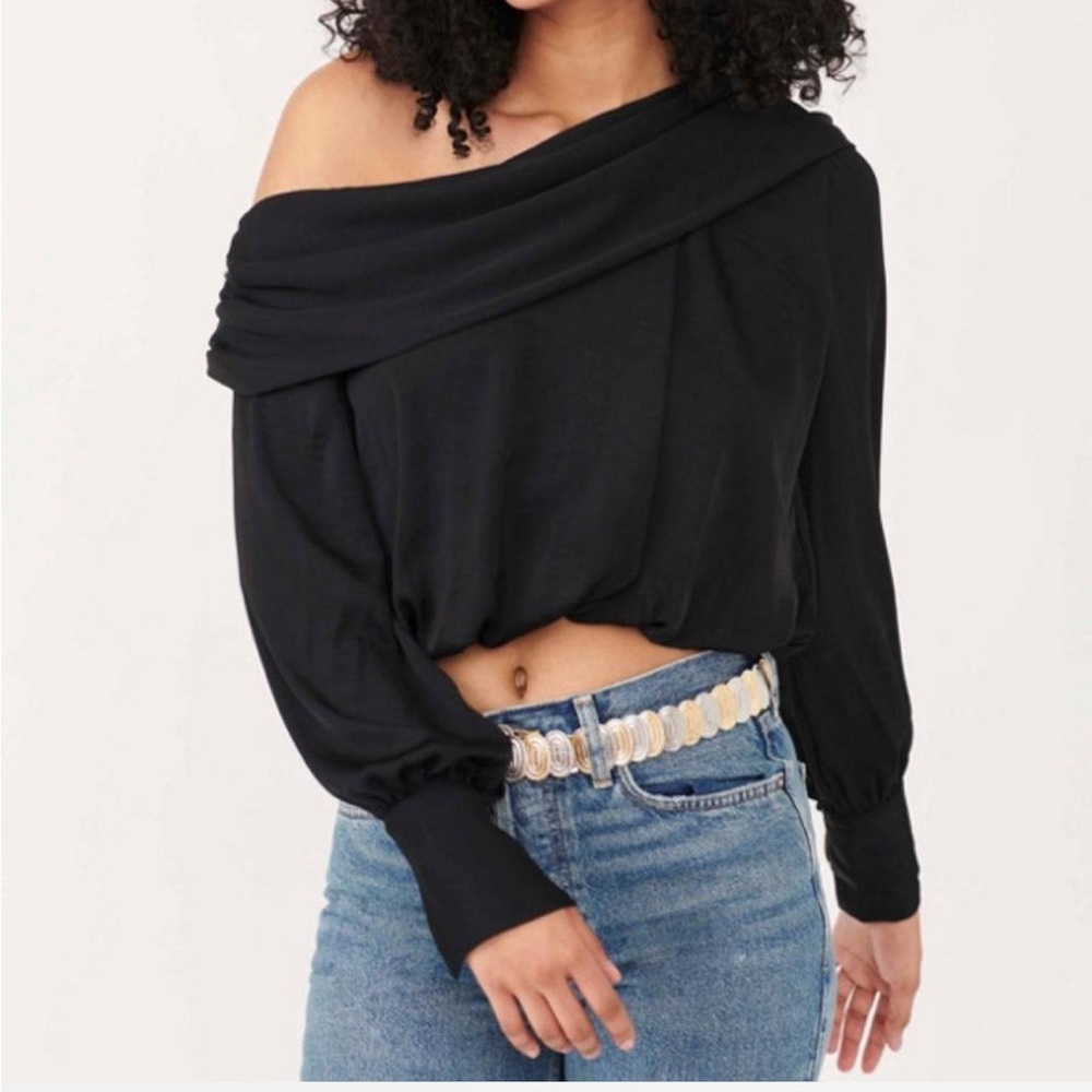 Free people Jenna top!!
